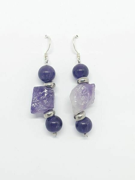 Boucles d&#39;oreilles Améthyste brute et perles