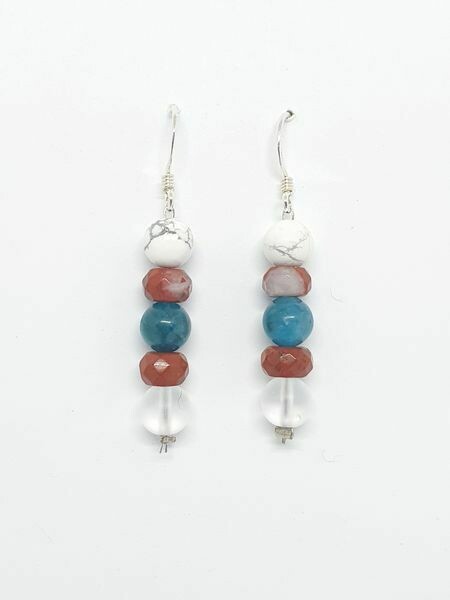 Boucles d&#39;oreilles jaspe rouge facetté, magnésite, apatite bleue, cristal de roche mat, 6 mm