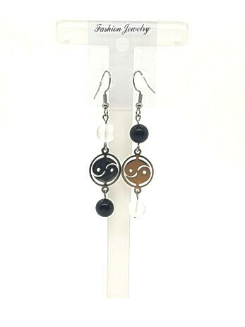 Boucles d&#39;oreilles Yin Yang Tourmaline et cristal de roche mat, 8 mm