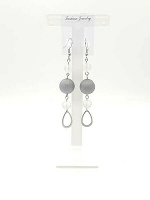 Boucles d&#39;oreilles Agate vaporisé &quot;argent&quot; et cristal de roche mat