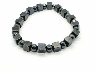 Bracelet Hématite cube 6x6 et perle 6 mm