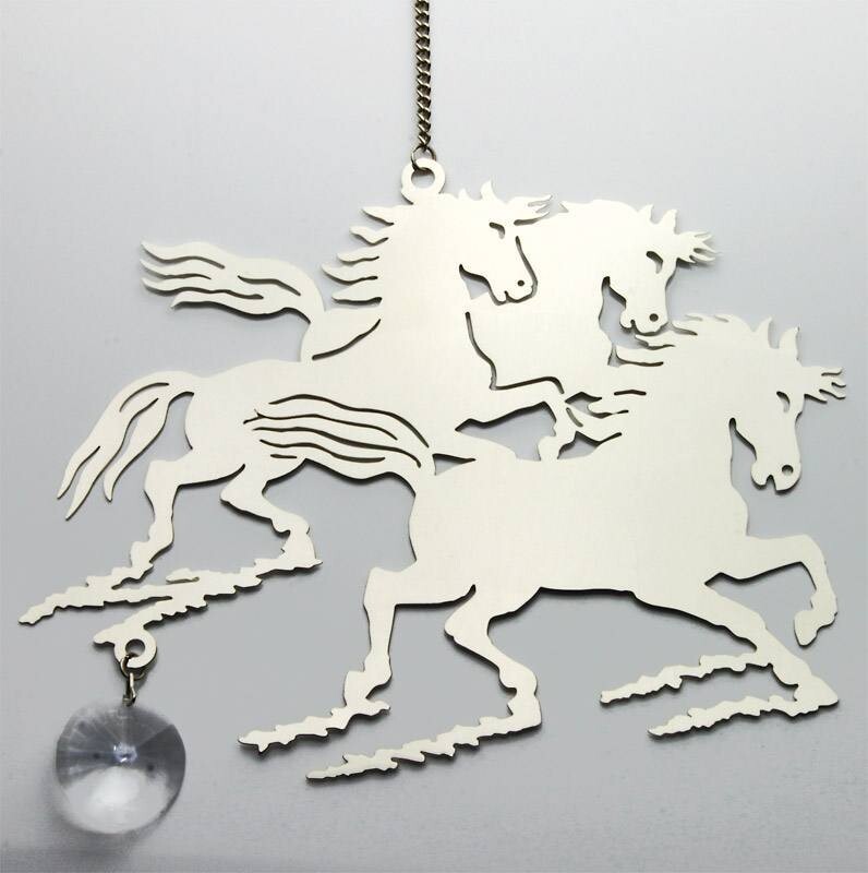 Décoration de fenêtre - trio de chevaux de feu