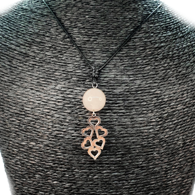 Collier grappe de coeur - Quartz rose - 14 mm