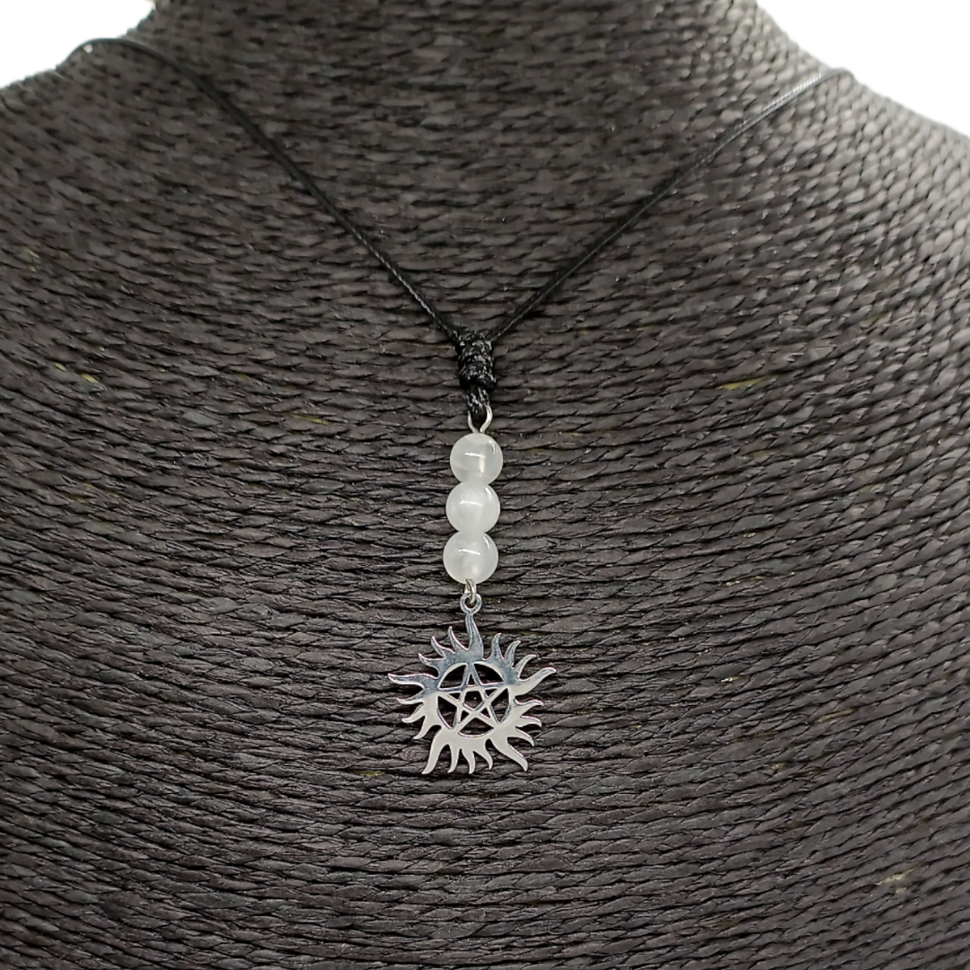 Collier - Pentacle dans soleil et Sélénite