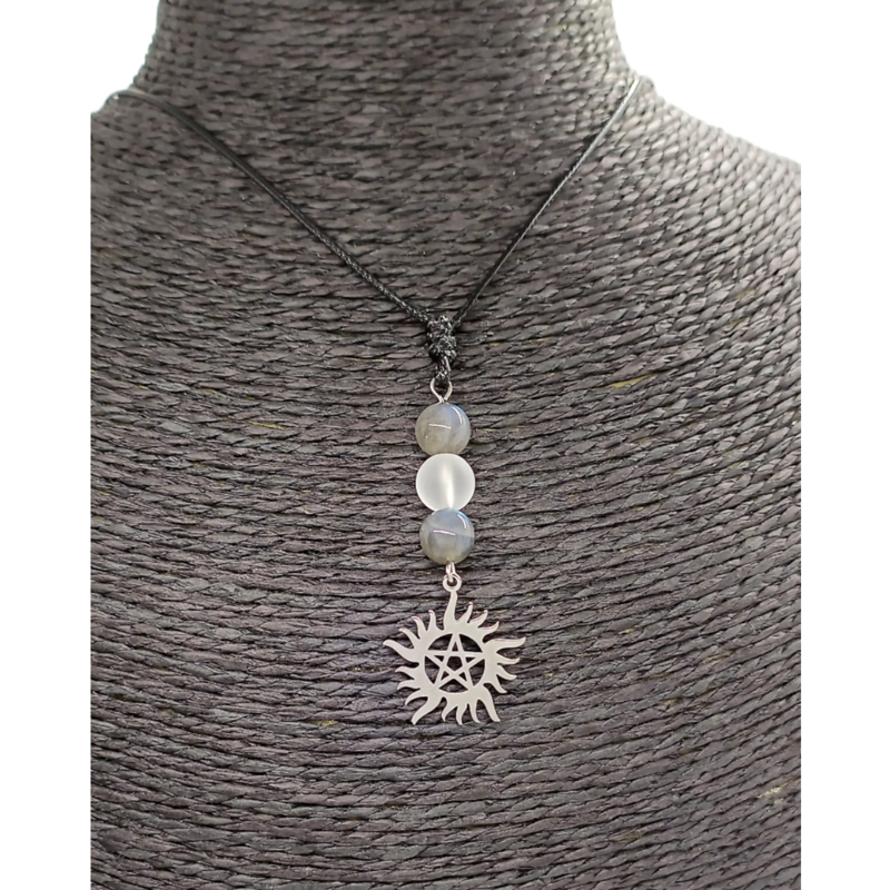 Collier - pentacle soleil - labradorite et cristal de roche 8 mm