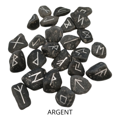 Set de runes Futhark peintes sur pierre de rivière
