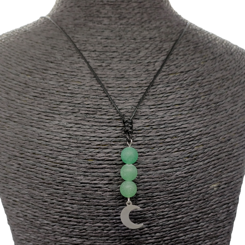 Collier petite lune - Aventurine verte mate 8mm