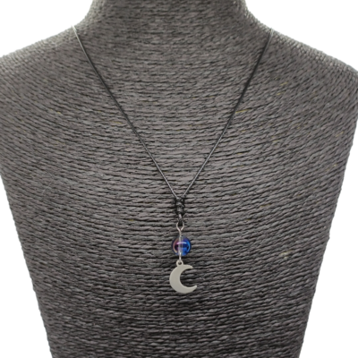 Collier petite lune - Aqua aura 8 mm