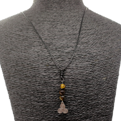Collier triskel - oeil de tigre 6 mm