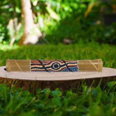Bâton de pluie peint à petits points