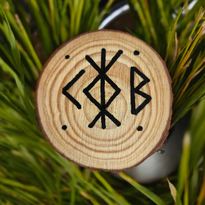 Rune Protection du Foyer sur bois