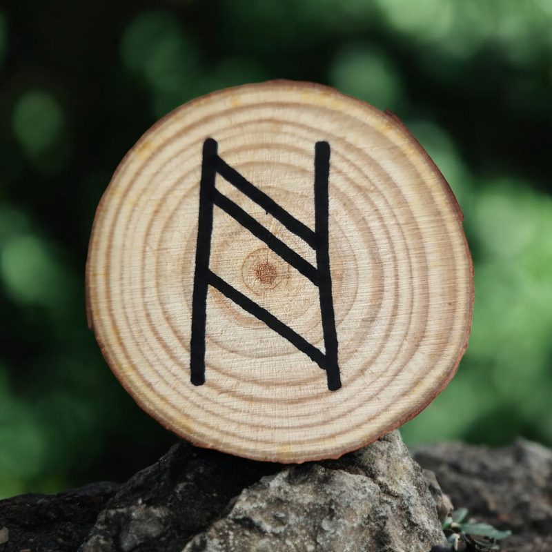 Rune Protection du mariage sur bois