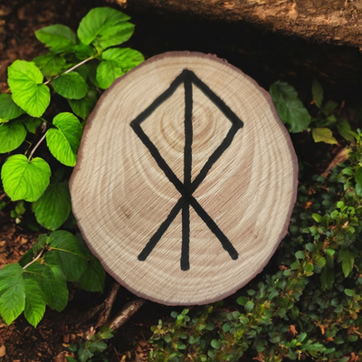 Rune Courage sur bois