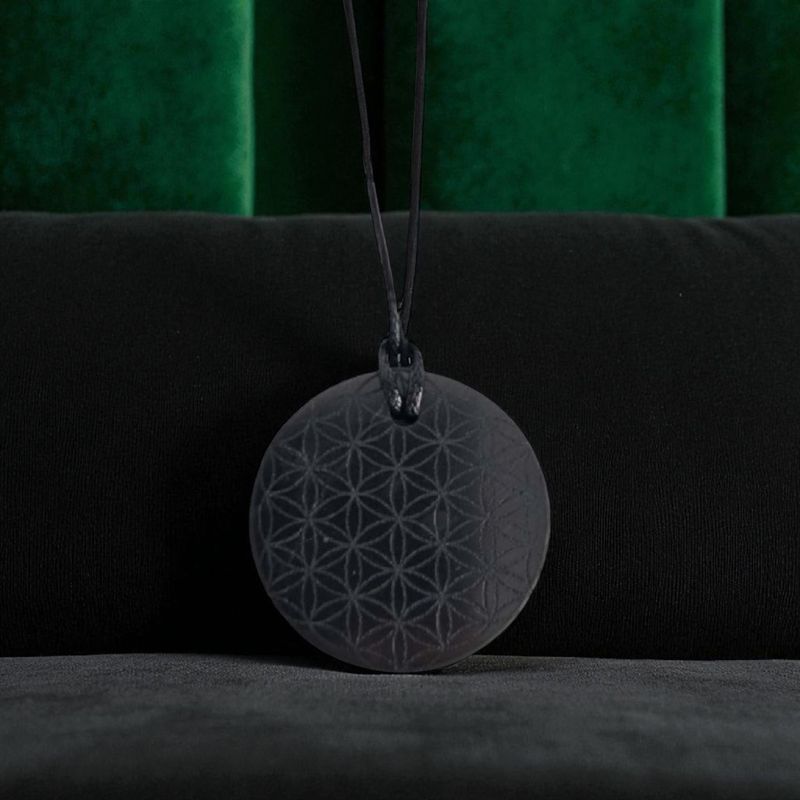 Pendentif Shungite Fleur de Vie