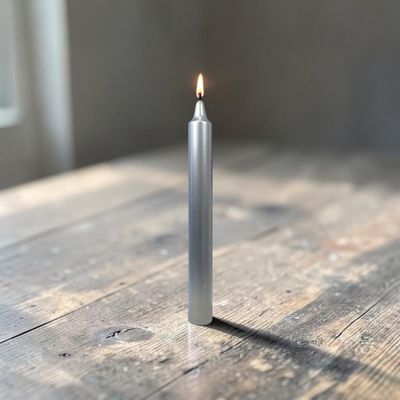 Bougie chandelle argent - 22 cm de hauteur et pèse 60 gr