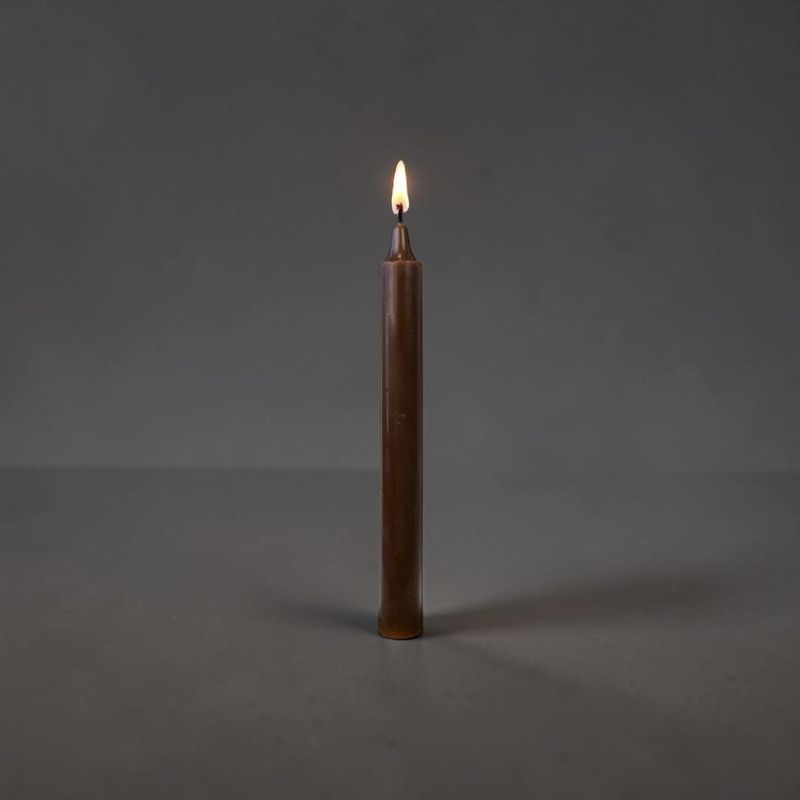 Bougie marron – Dimension : Hauteur : 22 cm Poids : 60 gr