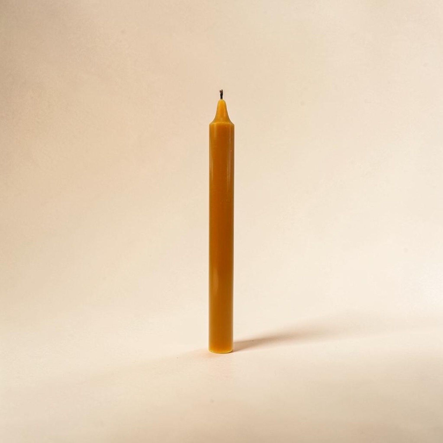 Bougie cire antique – Dimension : Hauteur : 22 cm Poids : 60 gr