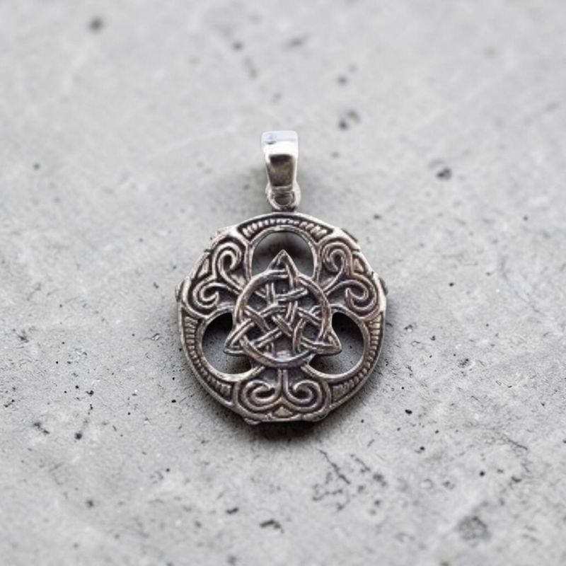 Pendentif nœud celtique
