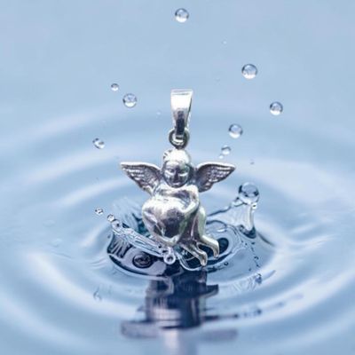 Pendentif ange avec cœur