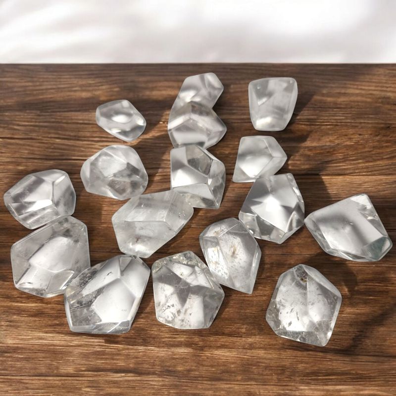 Cristal de Roche – Forme Libre – Environ 3 cm
