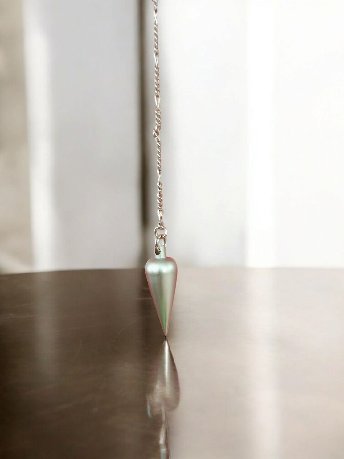 Pendule Art Déco en Laiton Chromé Mat