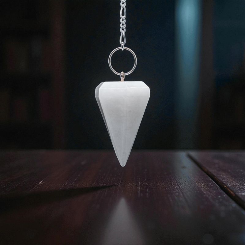 ​Pendule Hexagonal en Jade Blanc - 21g