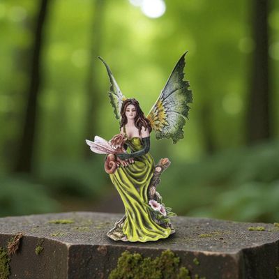 Figurine Fée Princesse de la Forêt avec Dragonnet