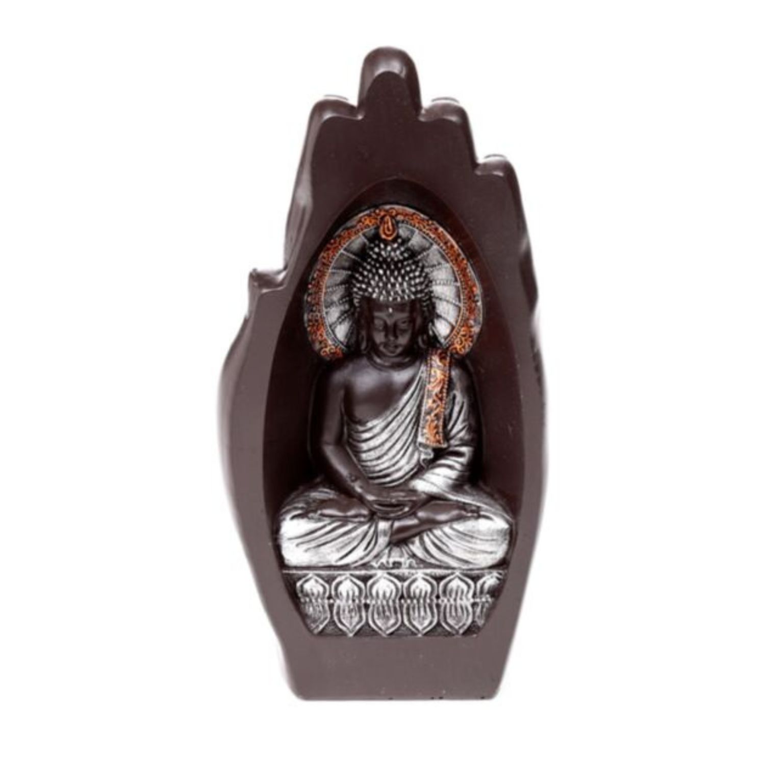 Bouddha sculpté argenté dans une main noire