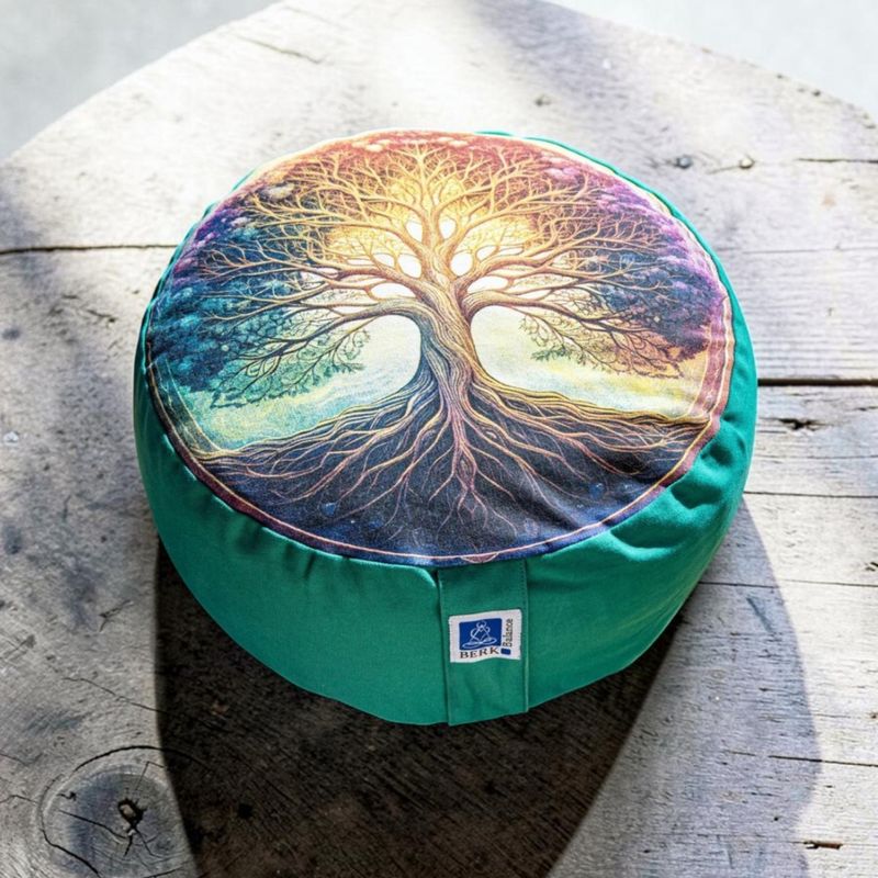 Coussin de méditation Arbre de Vie - environ 36 cm de diamètre pour 15 cm de hauteur.