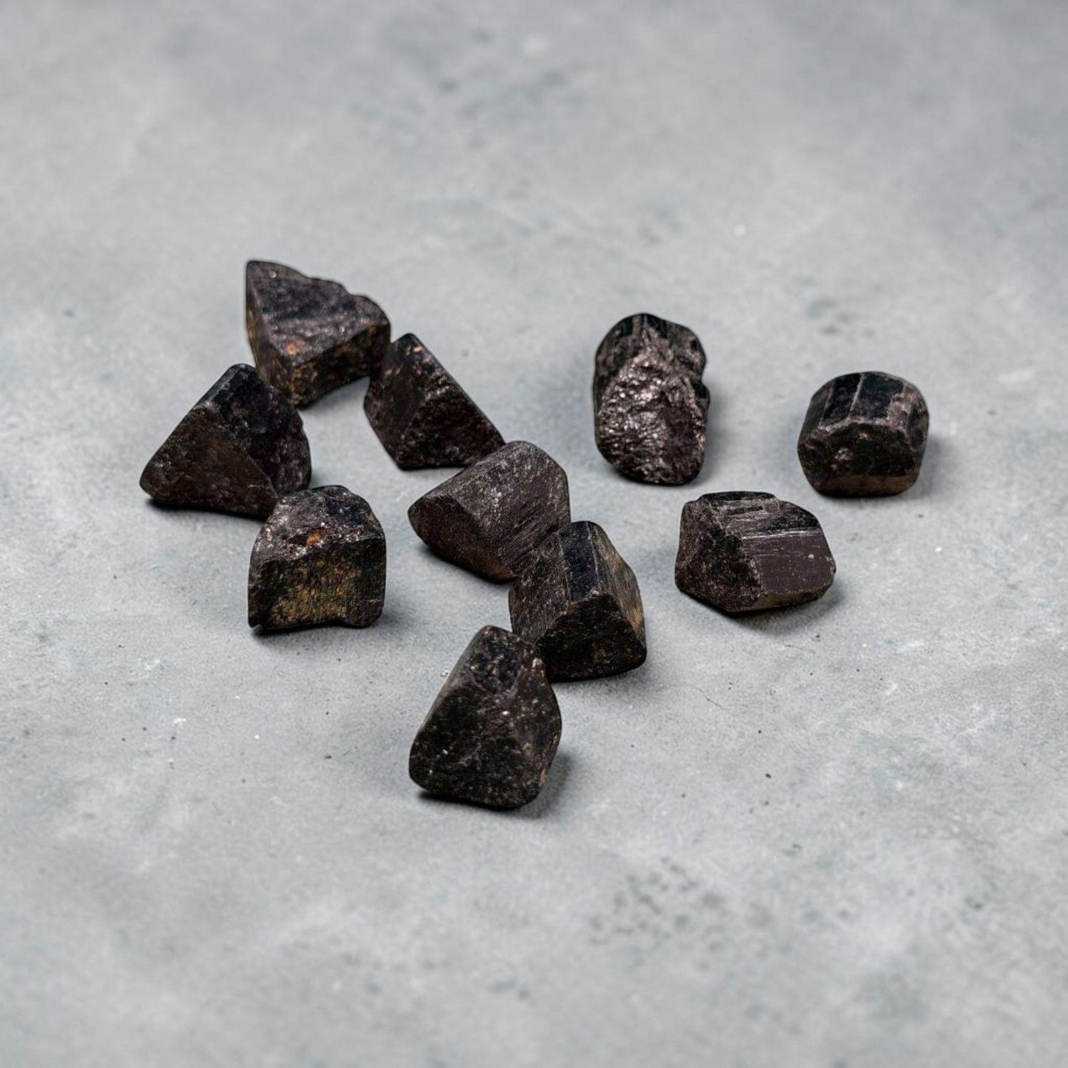 Mini Tourmaline noire brut - 2 à 4 cm