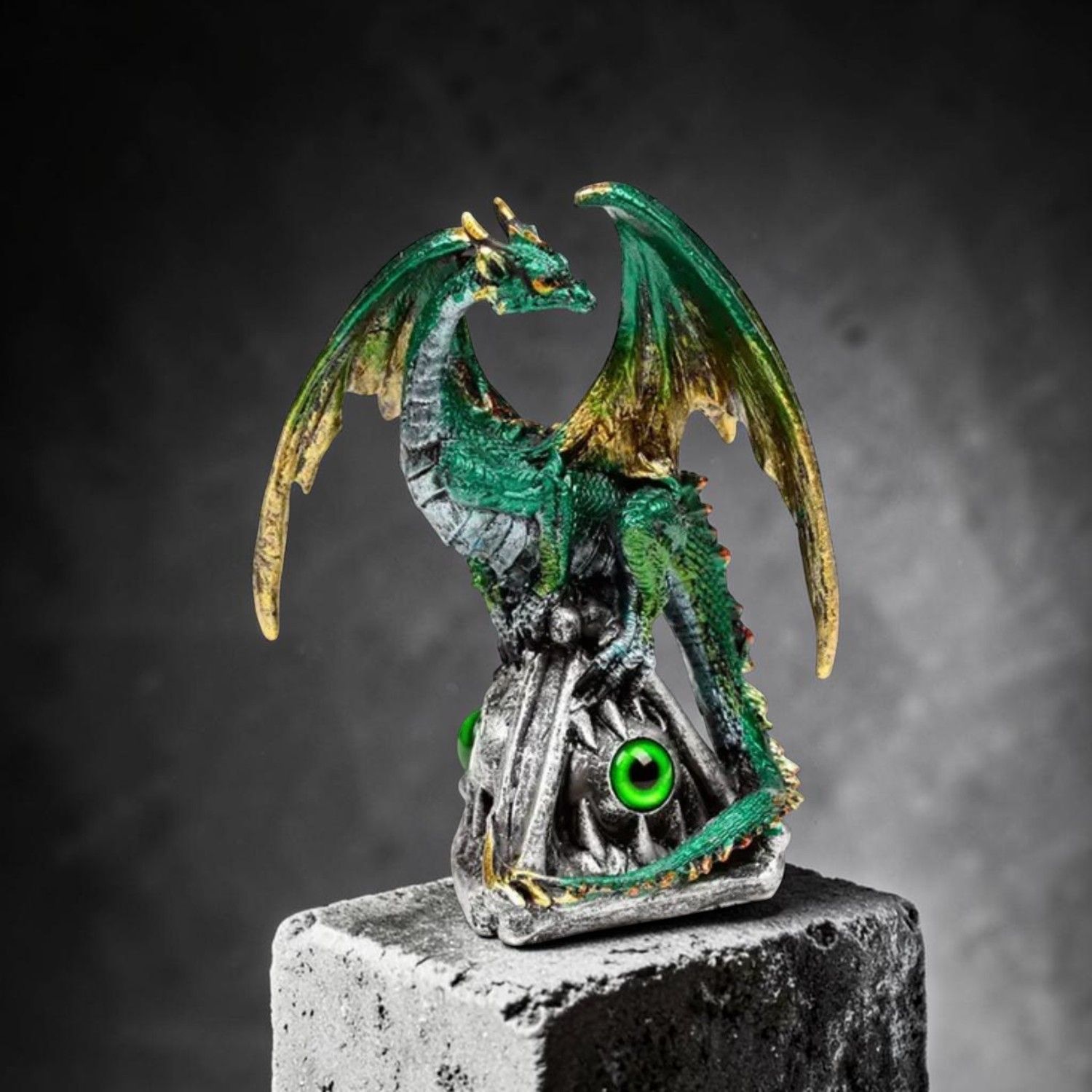 Dragon aux Yeux d’Émeraude – Dark Legends