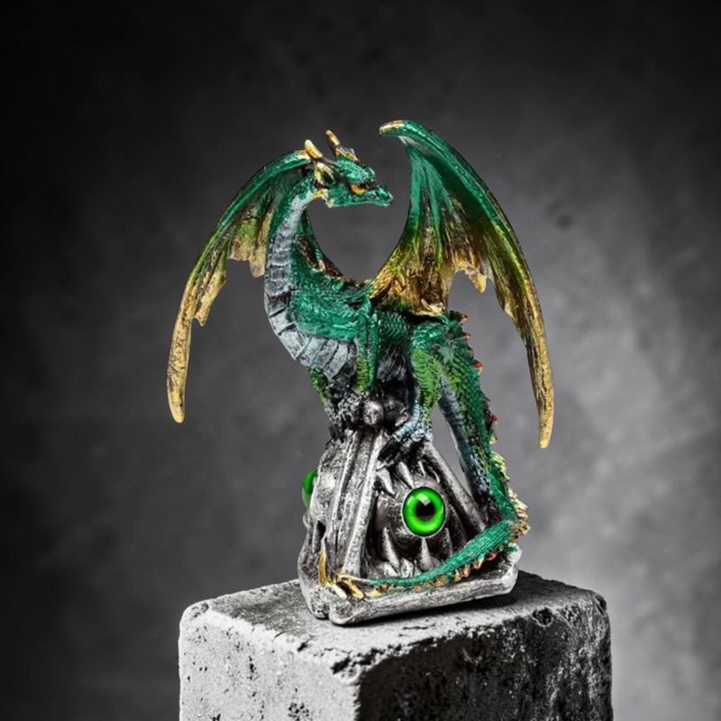 Dragon aux Yeux d’Émeraude – Dark Legends Dragon aux Yeux d’Émeraude – Dark Legends