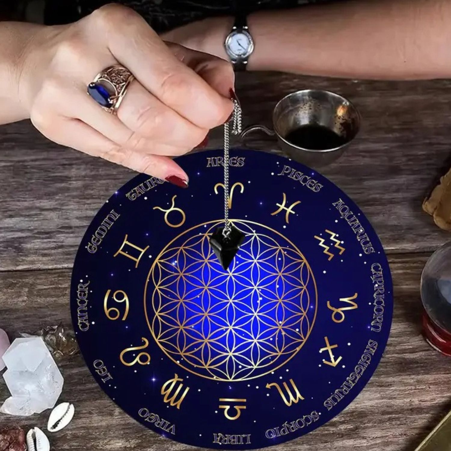 Tapis de Pendule Bleu – Fleur de Vie Dorée &amp; Signes du Zodiaque