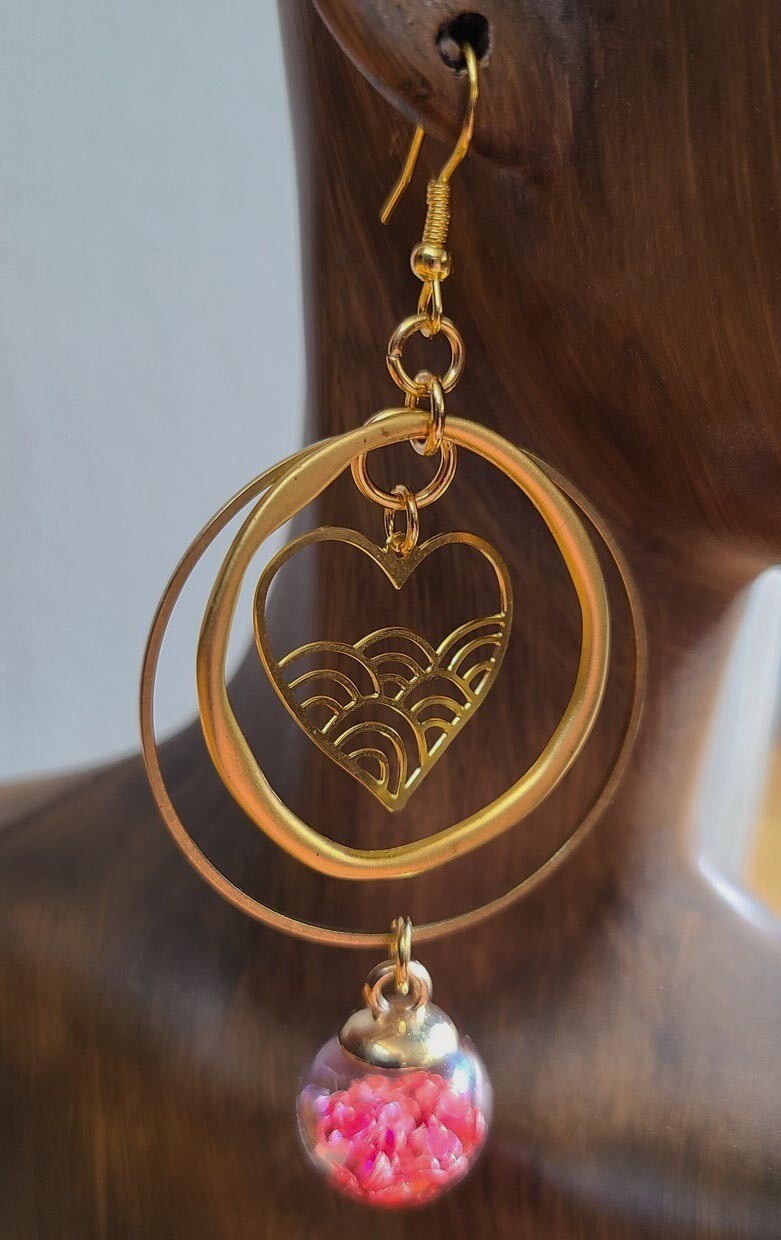 Glass in hearts 💕 with brass
