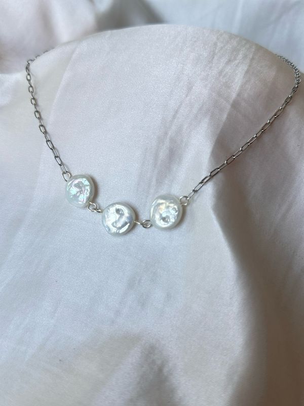 Silver Tri Pearl Necklace