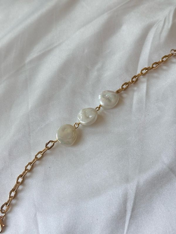Tri Pearl Bracelet