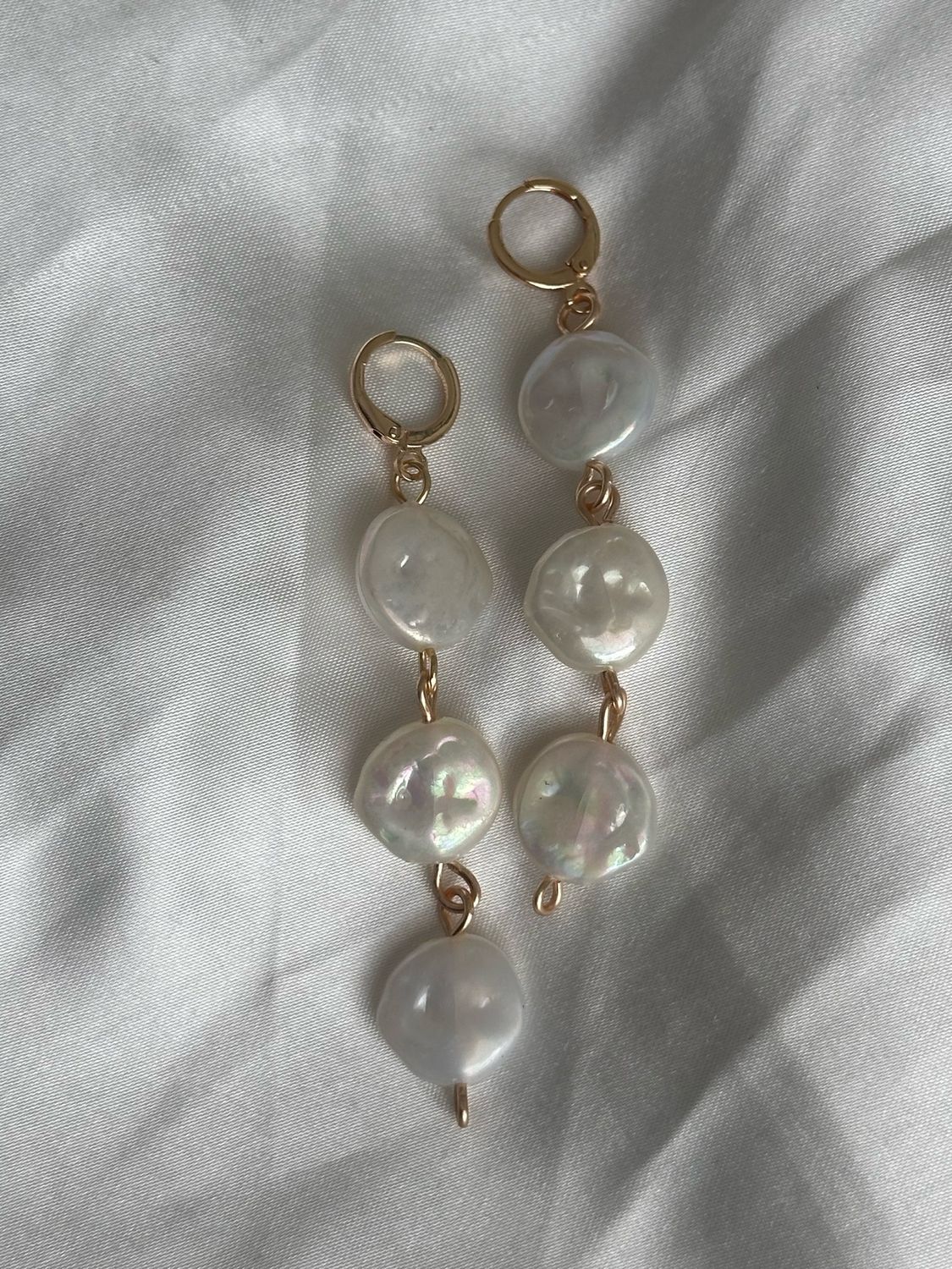 Tri Pearl Earrings