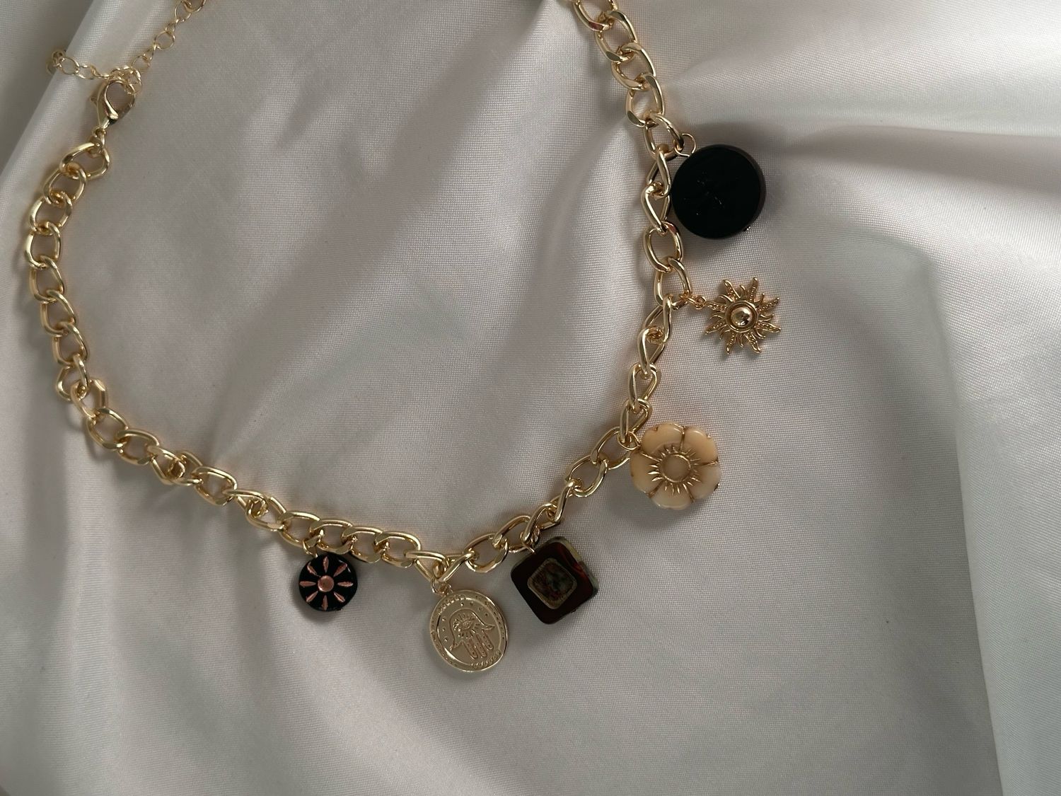 Chunky charm necklace