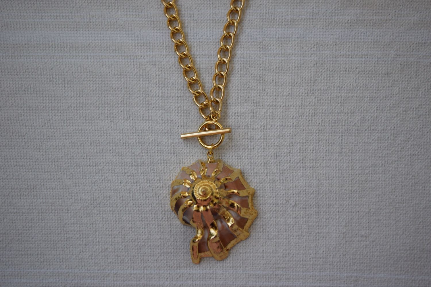 Gold Chain Conch Necklace