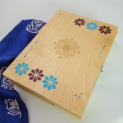 Azerbaijani-style Tea Party Set in a Wood Box