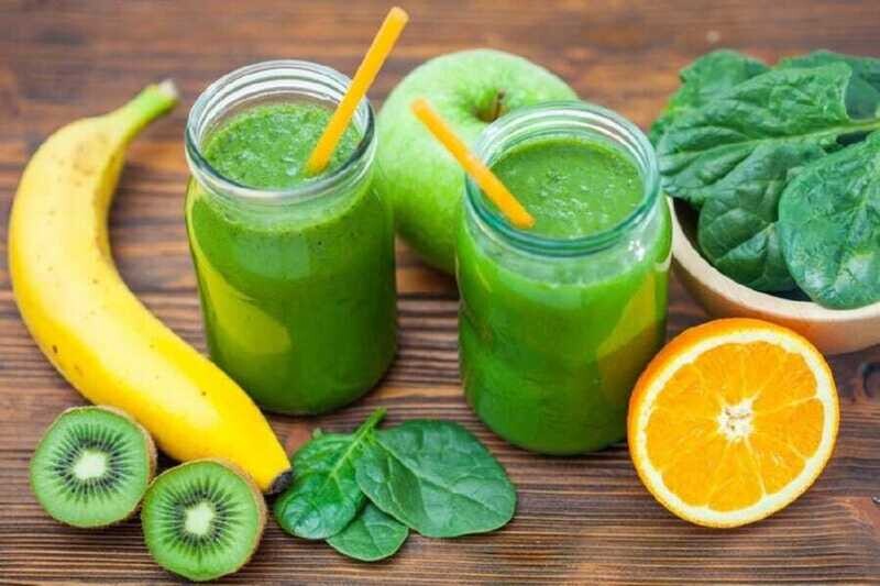 Batido de kale, plátano y manzana