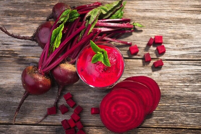 Jugo de betabel con acelga