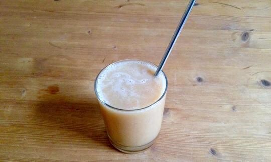 Limonada crudivegana de jengibre