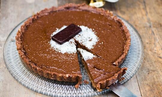 Pecaminosa tarta gourmet de chocolate con nueces