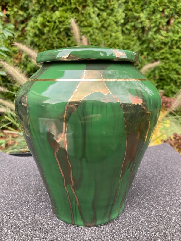 Ancient Creations Urn in Dark Green with Gold