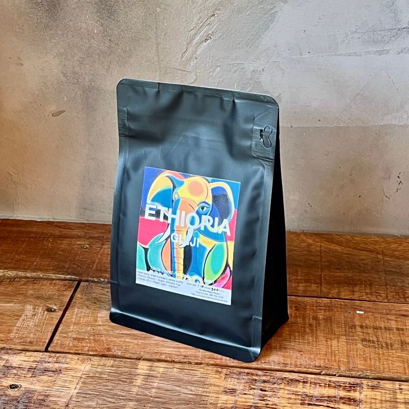 Light-to-Medium-Roasted Coffee (Ethiopia)  กาแฟเอธิโอเปียคั่วอ่อนค่อนกลาง