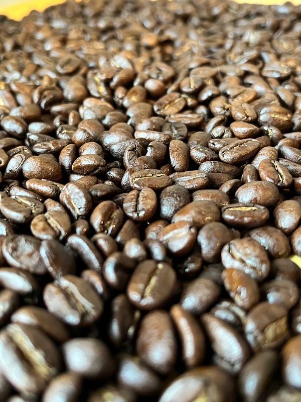 Medium/Dark-Roasted Coffee กาแฟดอยช้างคั่วกลางค่อนเข้ม
