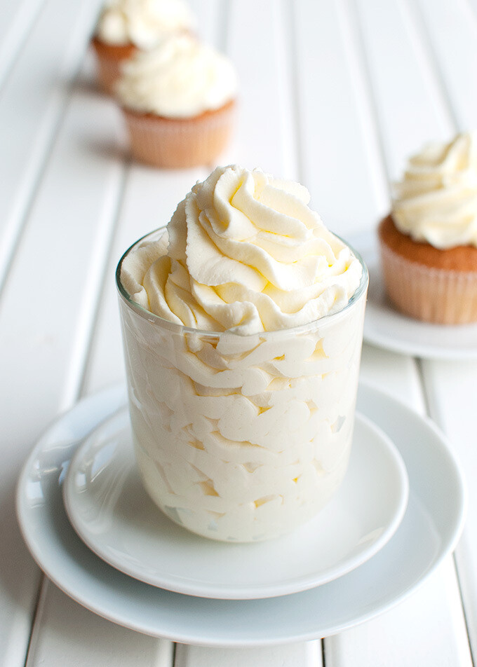 Fiona Whipping Cream 1L Fiona Whipping Cream 1L