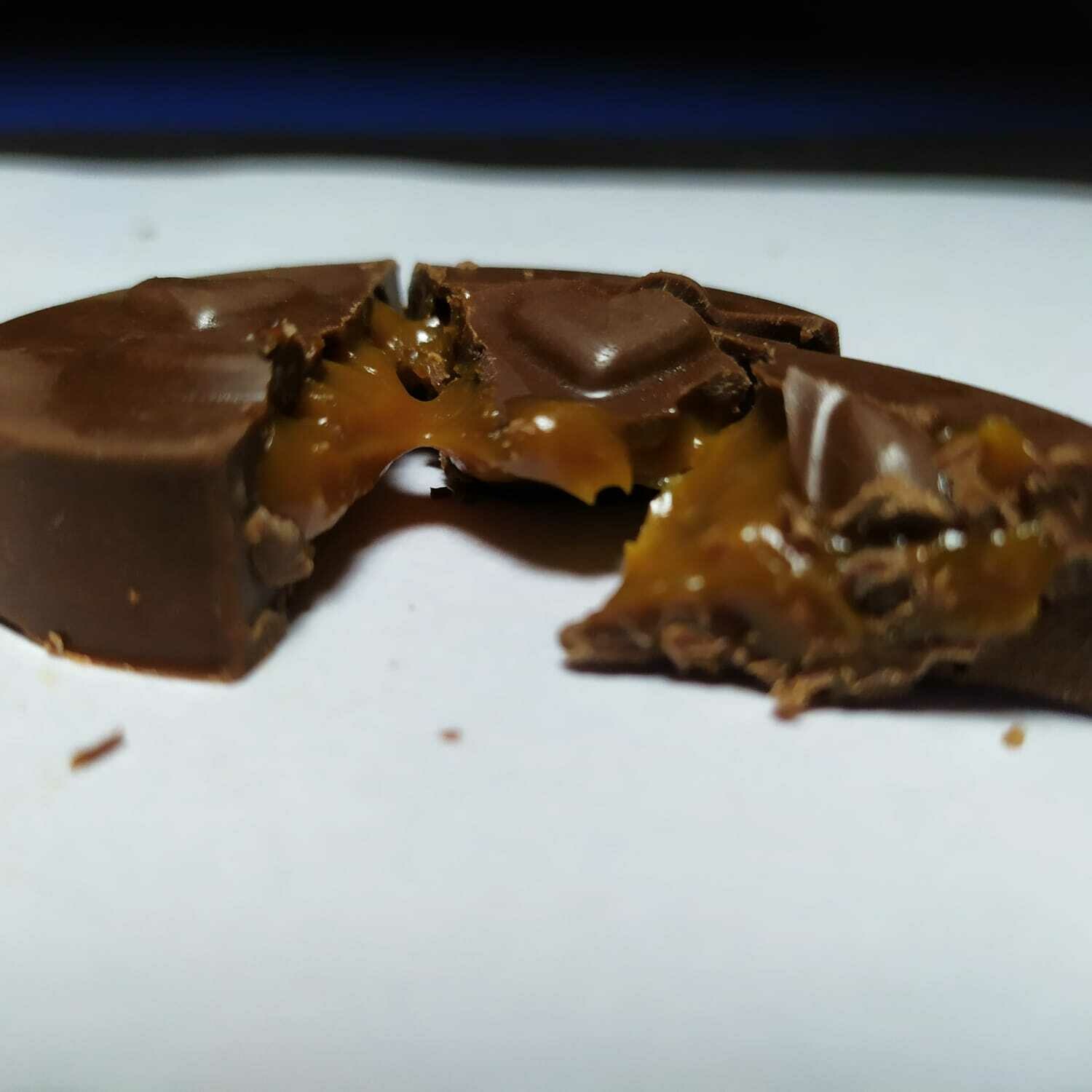Emojis de Chocolate Rellenos - 3 unidades - Sin Azúcar.
