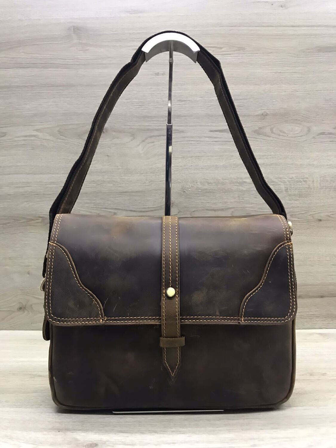 Multi Compartment Leather Messenger Shoulder Bag